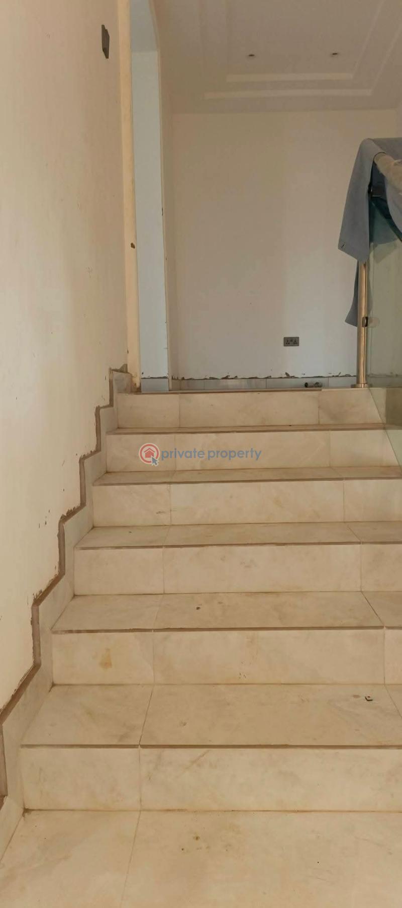 4 bedroom House For Sale Com 19 Spintex Accra - 9