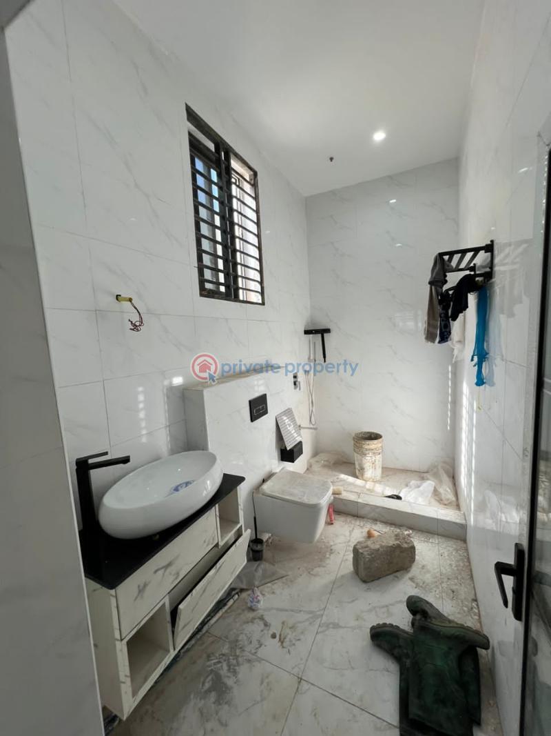 5 bedroom House For Sale Ogbojo East Legon Accra - 12