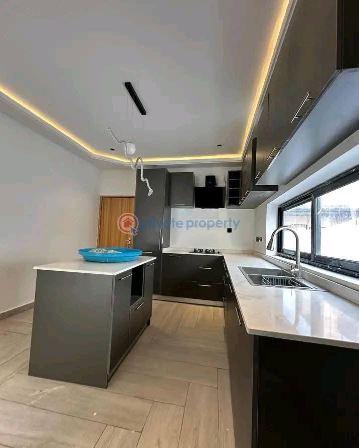5 bedroom House For Sale East Legon Accra - 6