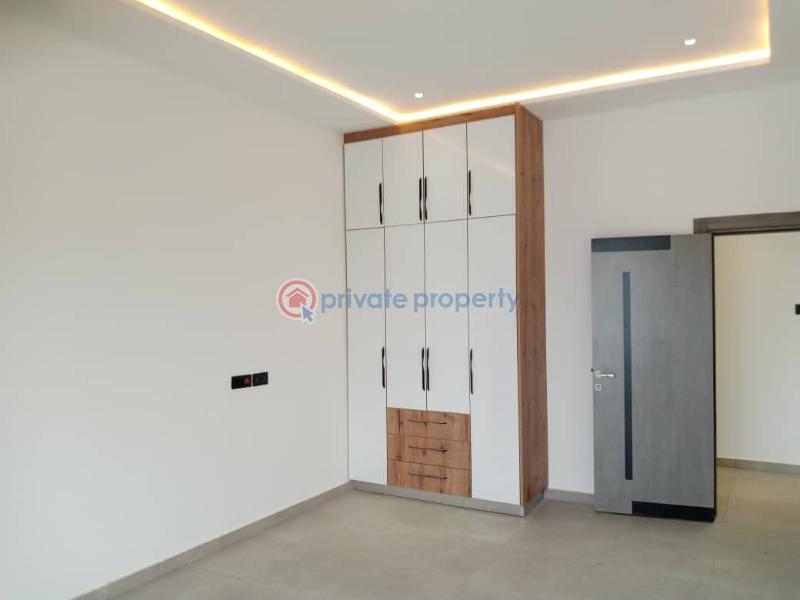 5 bedroom House For Sale School Junction East Legon Accra - 10