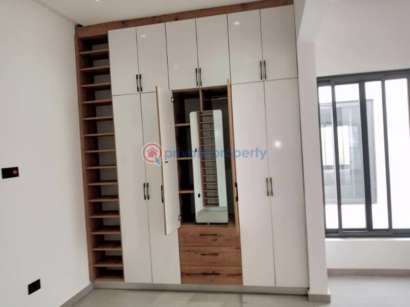 5 bedroom House For Sale School Junction East Legon Accra - 11
