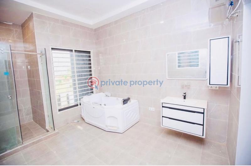 5 bedroom House For Sale Lakeside Estates. Adenta Municipal Accra - 9