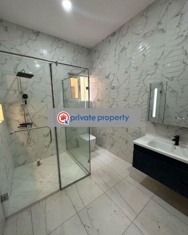 5 bedroom Detached Duplex For Sale Spintex Accra - 5