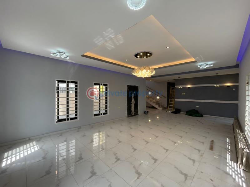 4 bedroom House For Sale Com 18 Comm 18 Spintex Accra - 4
