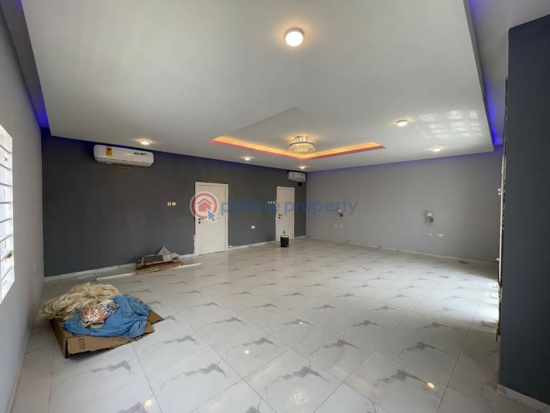 4 bedroom House For Sale Com 18 Comm 18 Spintex Accra - 17