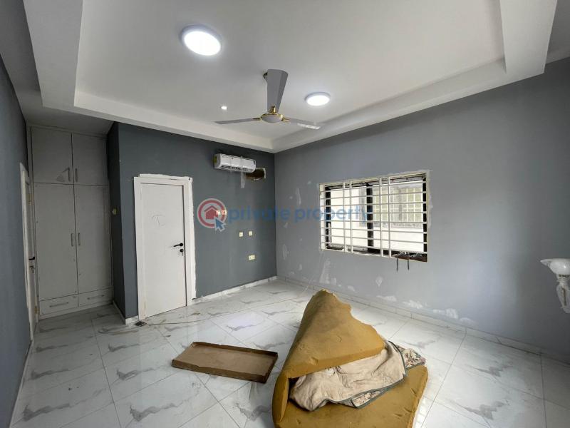 4 bedroom House For Sale Com 18 Comm 18 Spintex Accra - 13