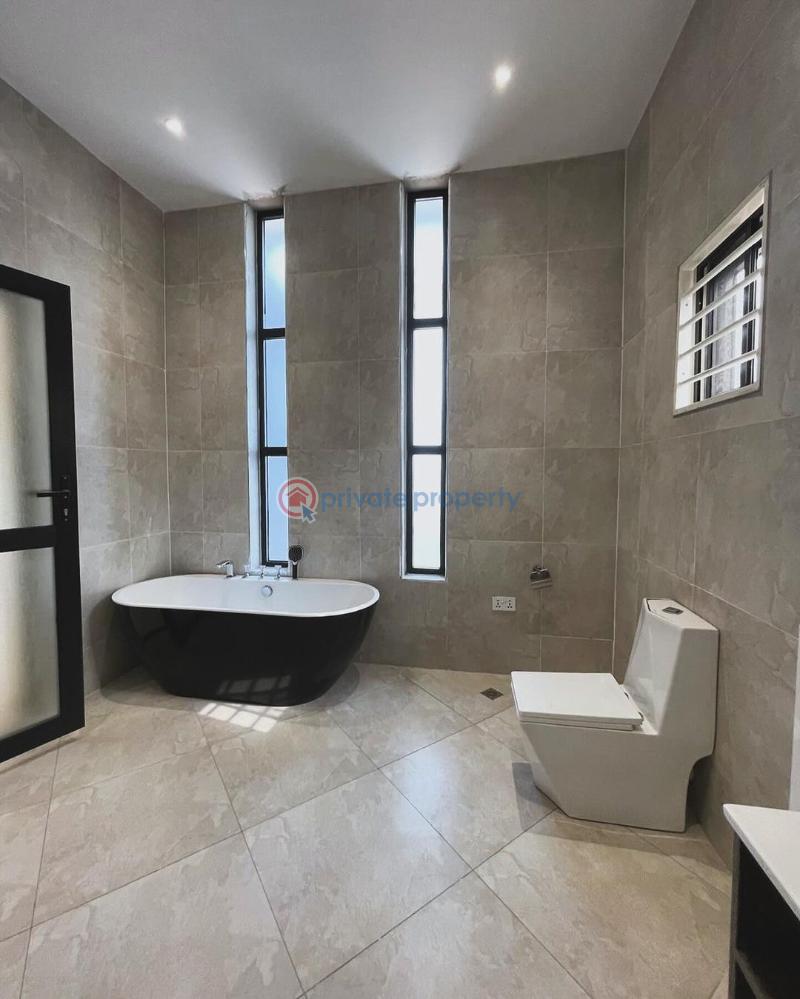 4 bedroom House For Sale Lakeside Estates. Adenta Municipal Accra - 9