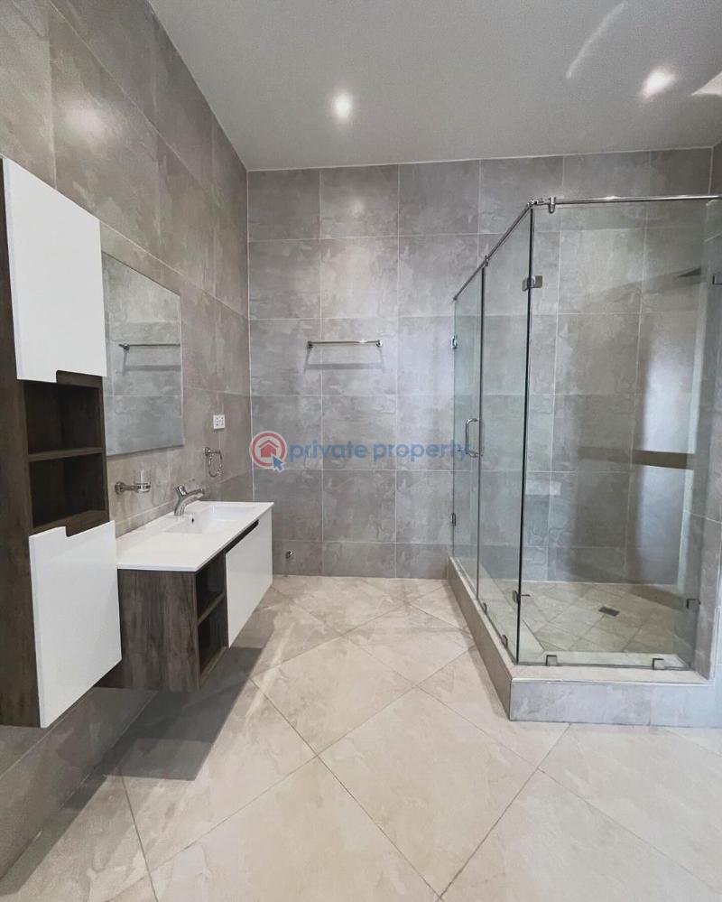 4 bedroom House For Sale Lakeside Estates. Adenta Municipal Accra - 5