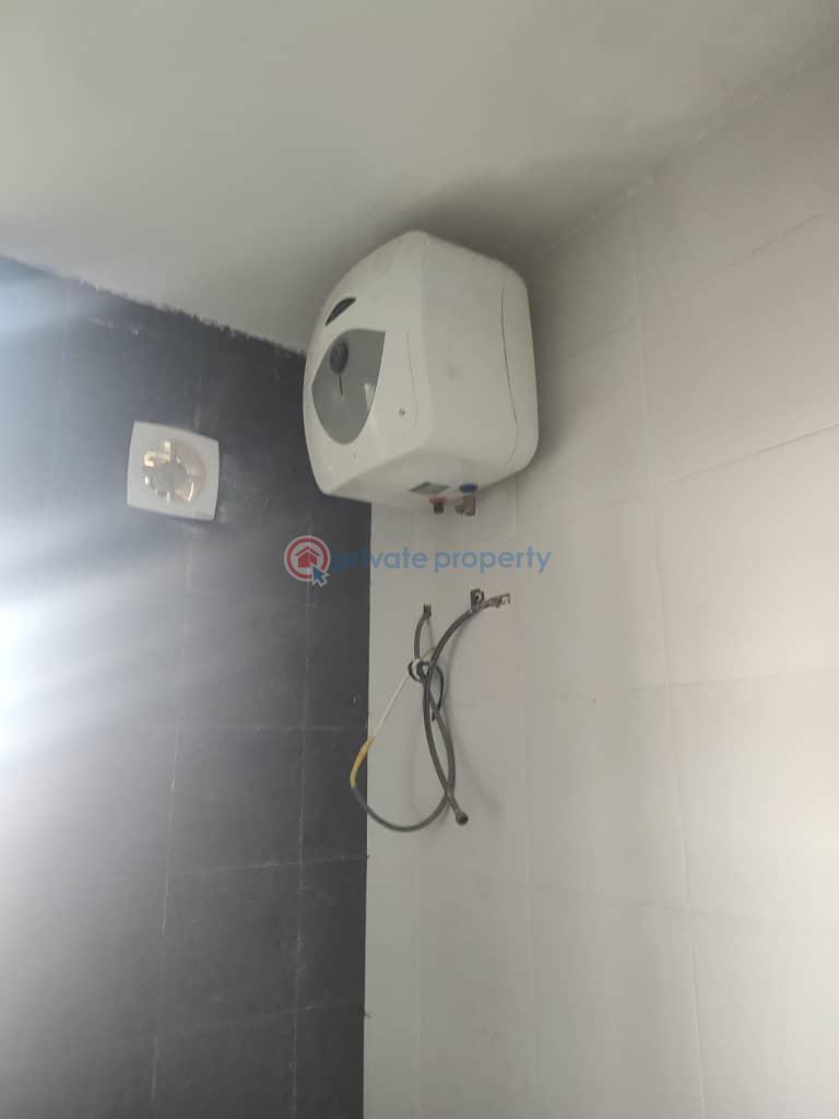 4 bedroom Townhouse For Sale Labone La Dade Kotopon Municipal Accra - 11