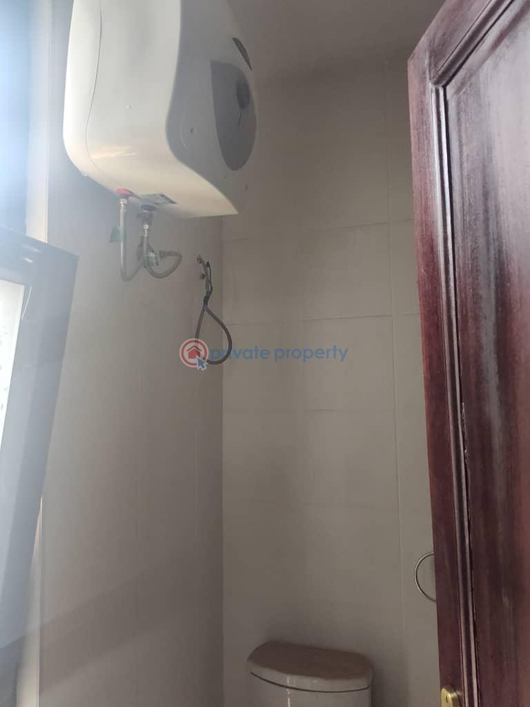 4 bedroom Townhouse For Sale Labone La Dade Kotopon Municipal Accra - 12