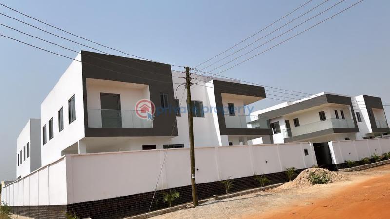 4 bedroom Townhouse For Sale Burma Hills Tse Addo Accra - 1