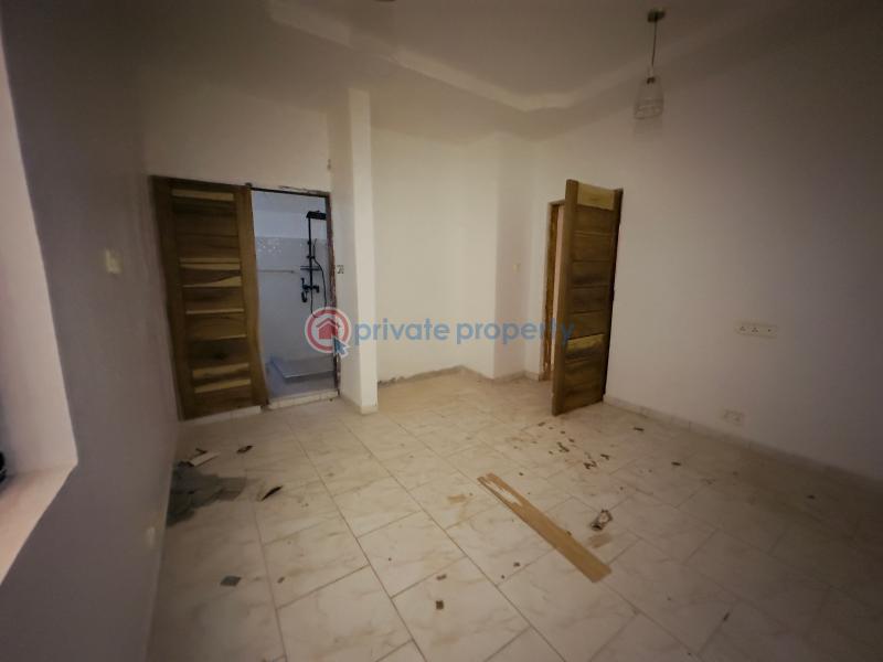 4 bedroom House For Sale Asphalt Road All Out Baatsonaa Spintex Accra - 4