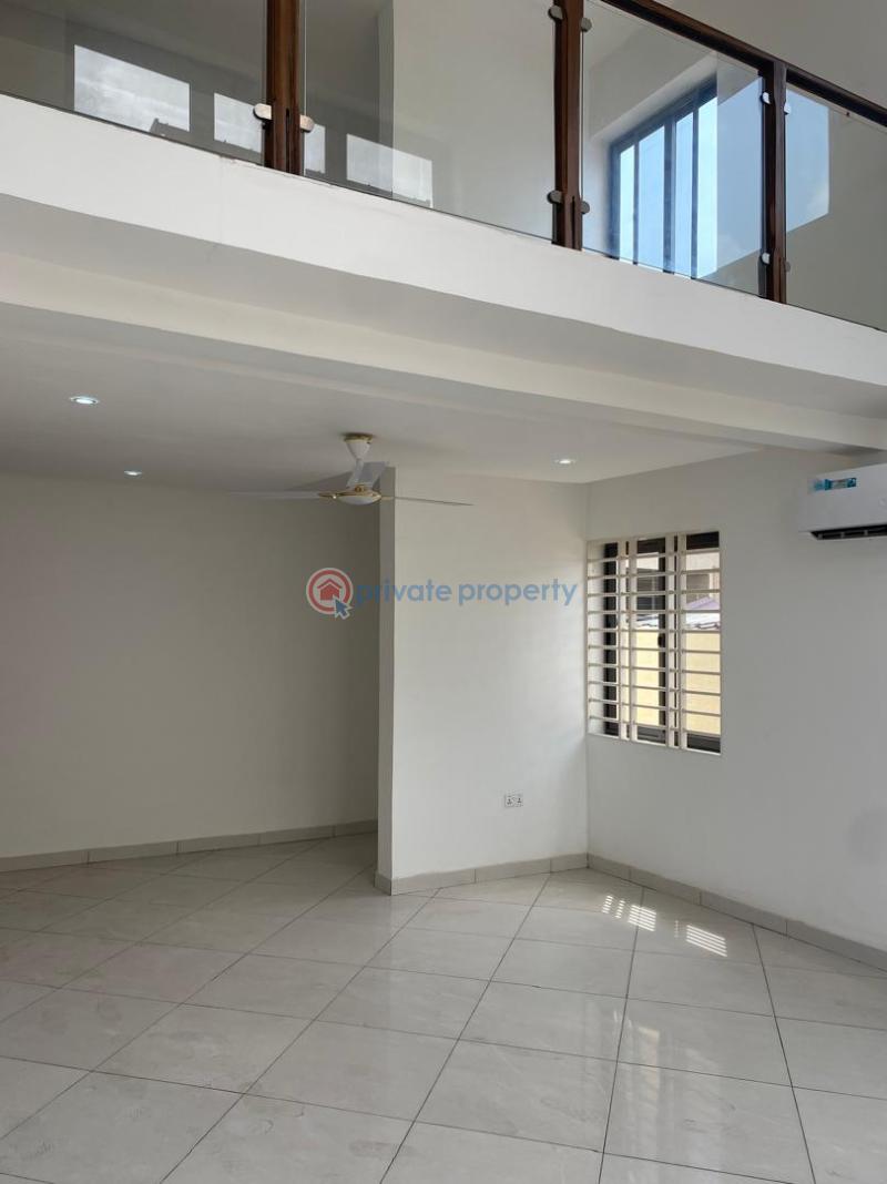 4 bedroom Detached Duplex For Sale Achimota Golf Course. Kingsby Hotel Street Achimota Accra - 3