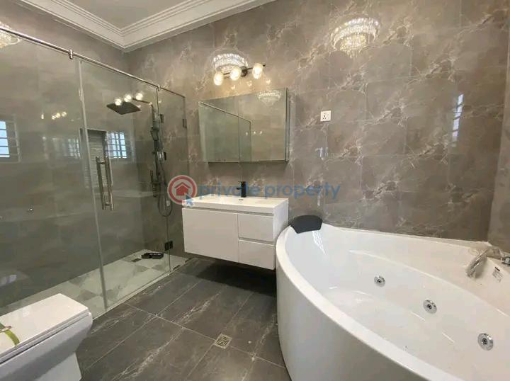 4 bedroom House For Sale Spintex Accra - 7