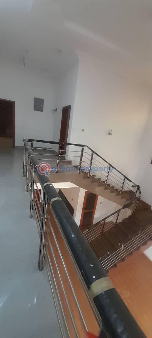 5 bedroom House For Rent Dzorwulu Accra - 6