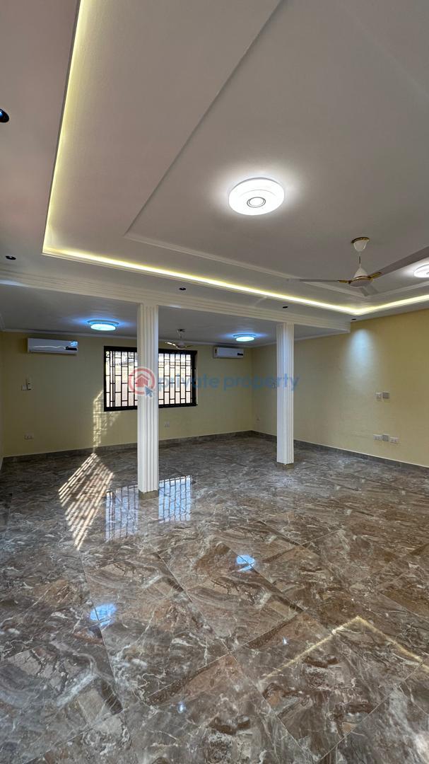 5 bedroom House For Rent Tesano Accra - 4