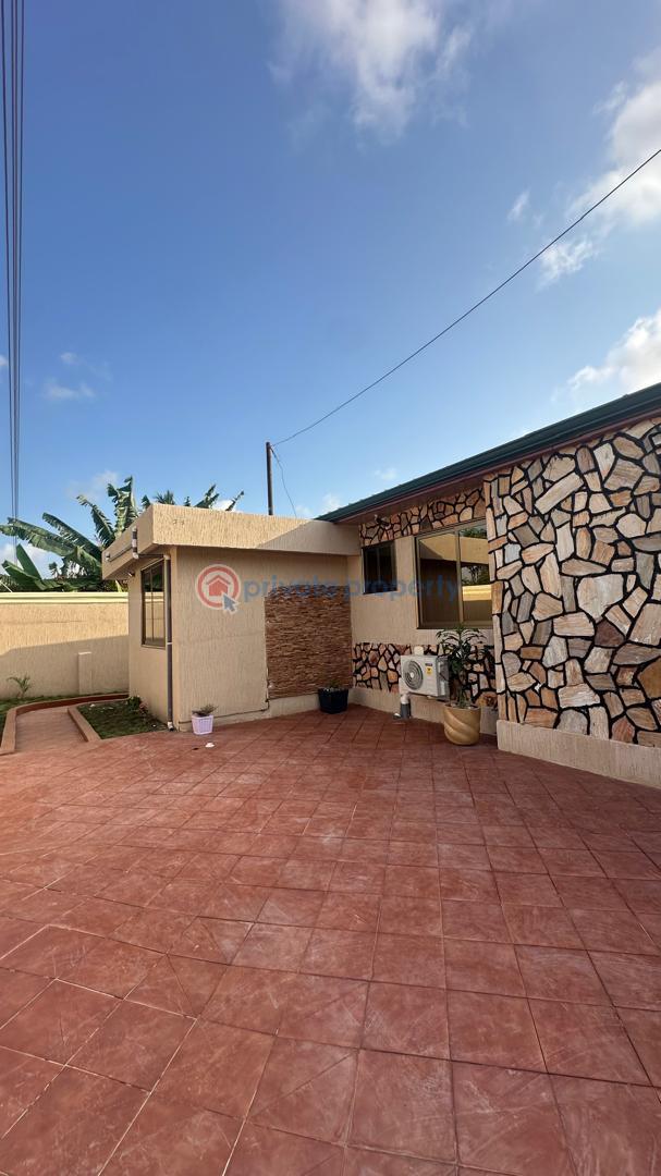 5 bedroom House For Rent Tesano Accra - 1