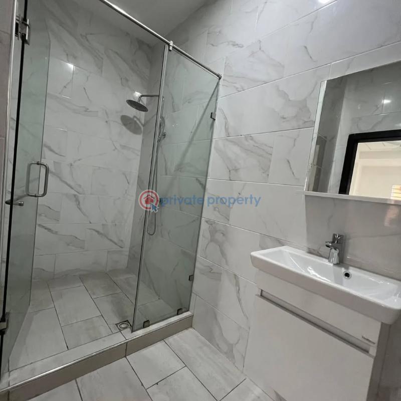 5 bedroom House For Sale Lakeside Estates. Adenta Municipal Accra - 14