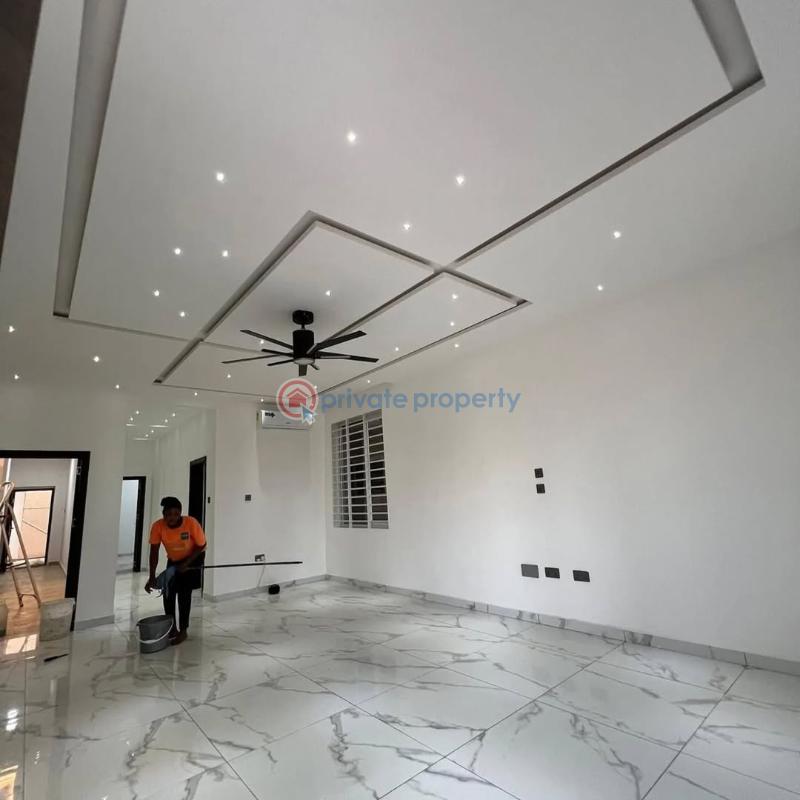 5 bedroom House For Sale Lakeside Estates. Adenta Municipal Accra - 2