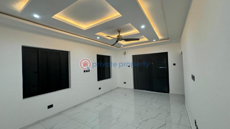 5 bedroom House For Sale Manet Spintex Accra - 3