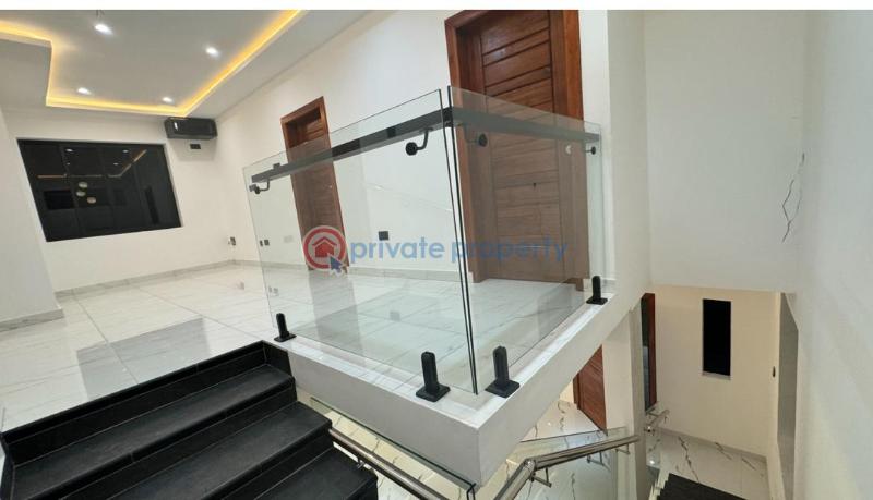 5 bedroom House For Sale Manet Spintex Accra - 11