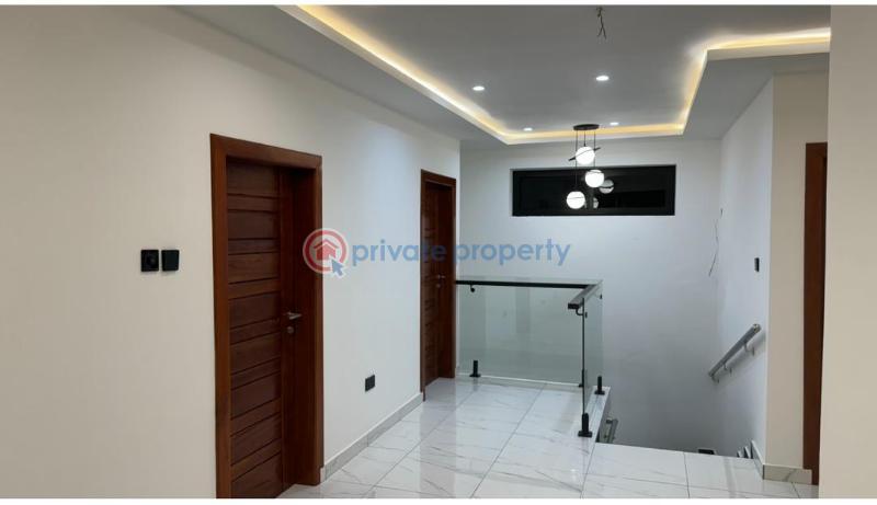5 bedroom House For Sale Manet Spintex Accra - 10