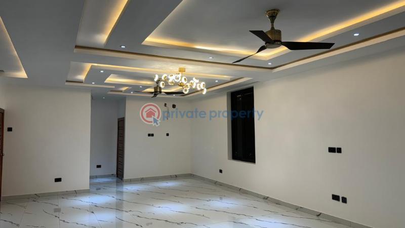 5 bedroom House For Sale Manet Spintex Accra - 2