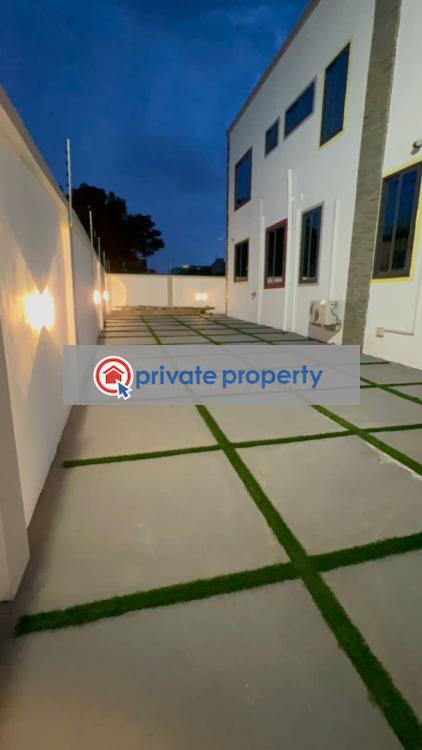 6 bedroom House For Sale Tema Accra - 7