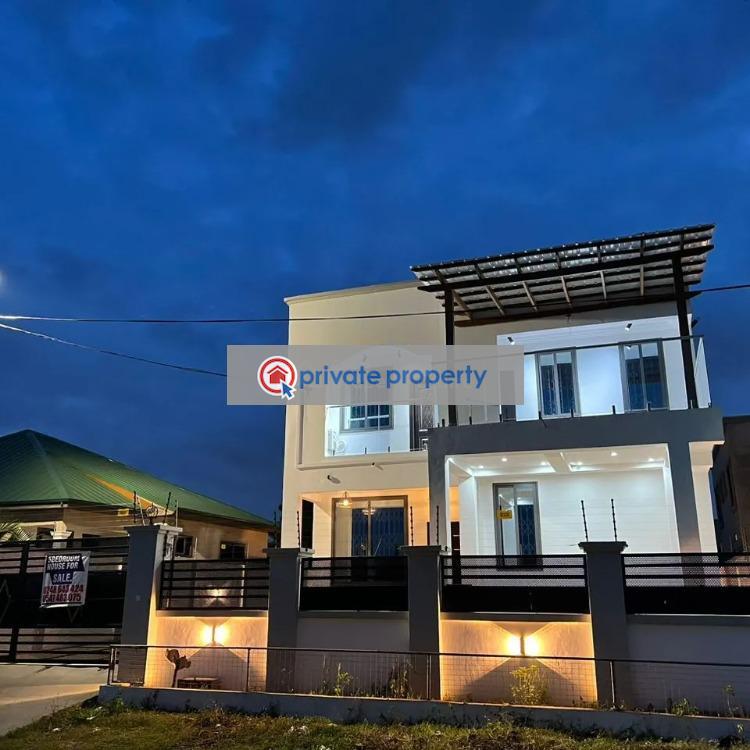 6 bedroom House For Sale Tema Accra - 3