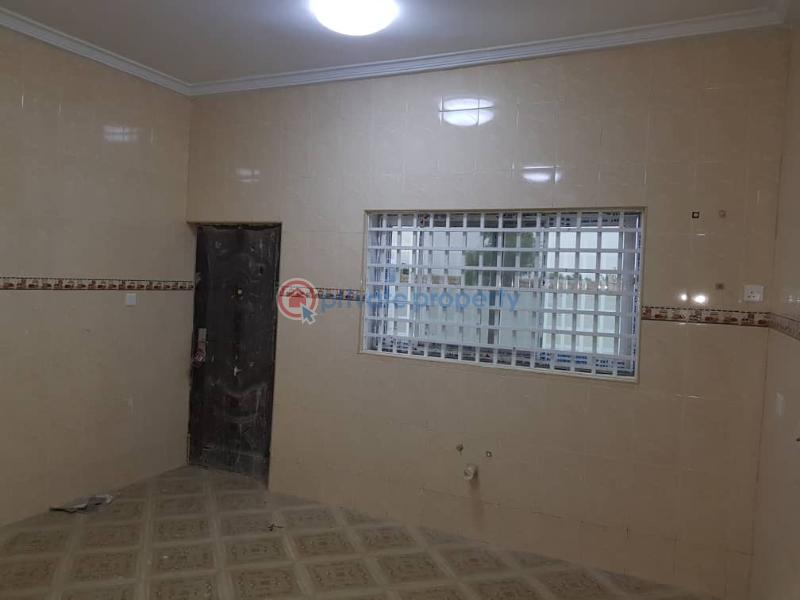 6 bedroom House For Sale Ashiyie Adenta Municipal Accra - 8