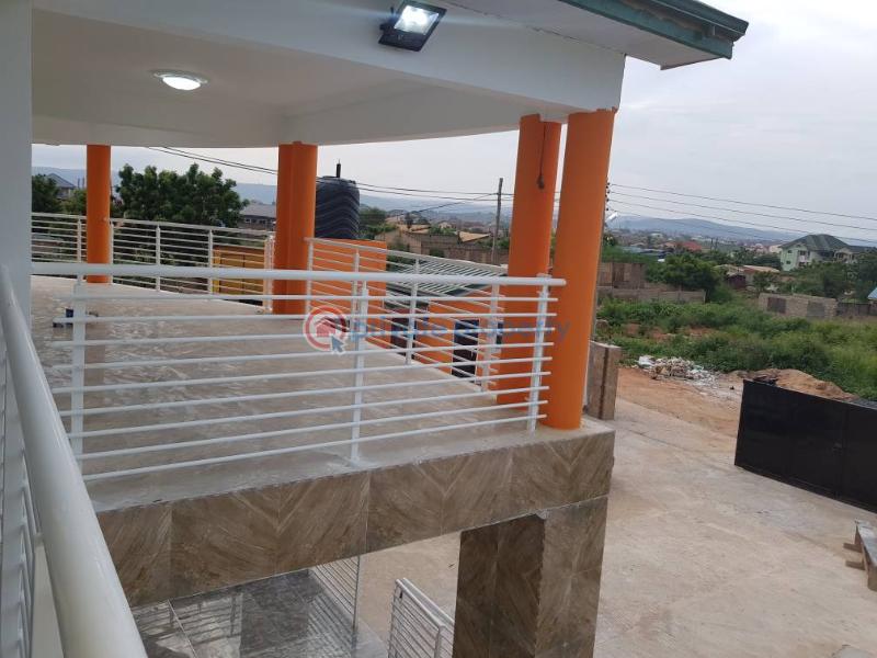 6 bedroom House For Sale Ashiyie Adenta Municipal Accra - 2