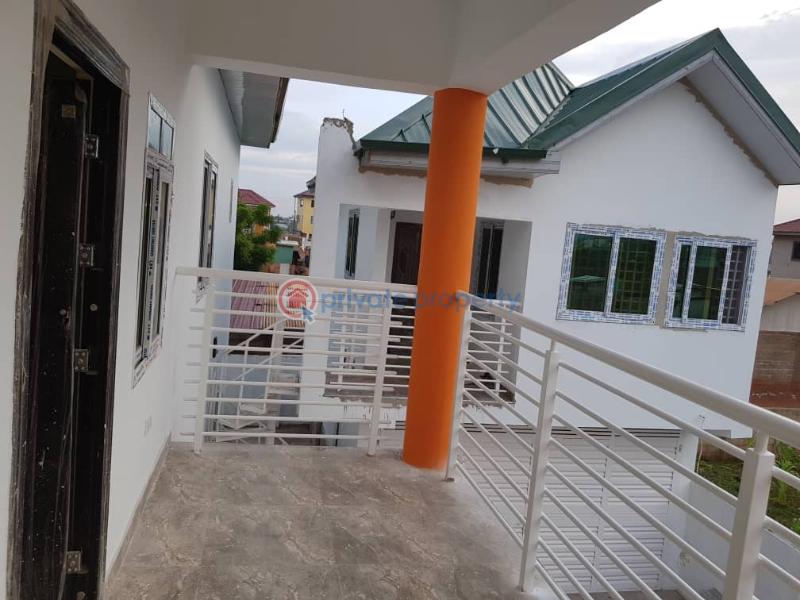 6 bedroom House For Sale Ashiyie Adenta Municipal Accra - 10