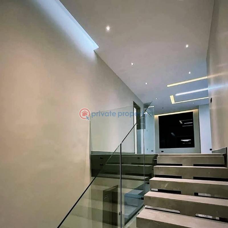 7 bedroom House For Sale Tse Addo Accra - 4