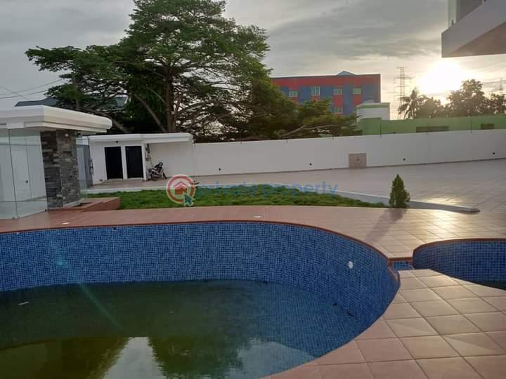 8 bedroom House For Sale Kay Billie Klaer International School Adjiringanor East Legon Accra - 2