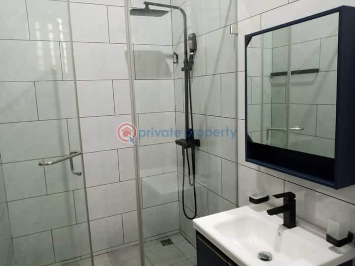 8 bedroom House For Sale Kay Billie Klaer International School Adjiringanor East Legon Accra - 10