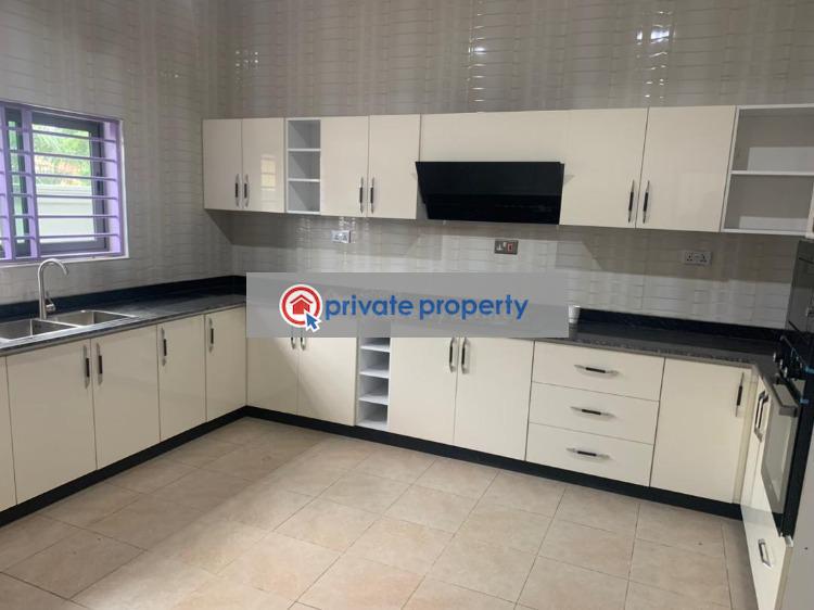 4 bedroom Townhouse For Sale &nbsp;achimota Kingsby Hotel Street Achimota Accra - 4