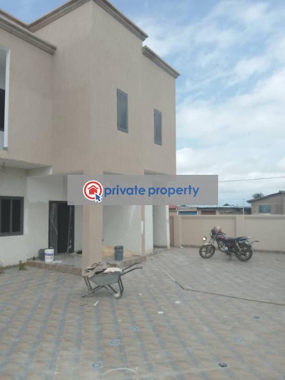4 bedroom Detached Bungalow For Sale &nbsp;kasoa New Market Road Accra Metropolitan  - 6