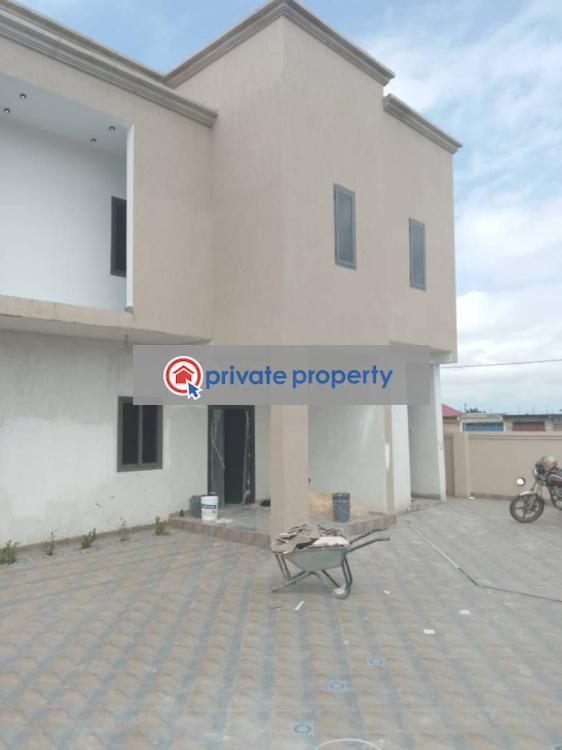 4 bedroom Detached Bungalow For Sale &nbsp;kasoa New Market Road Accra Metropolitan  - 11