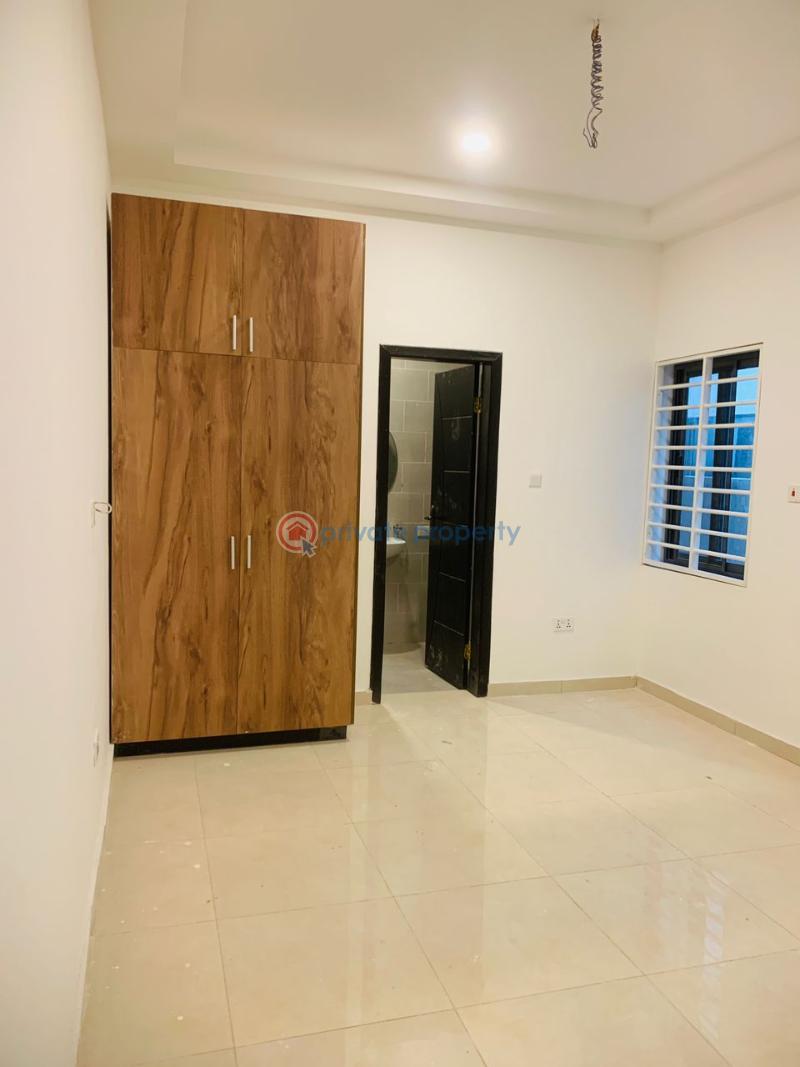 5 bedroom House For Sale Lakeside Estates. Adenta Municipal Accra - 4
