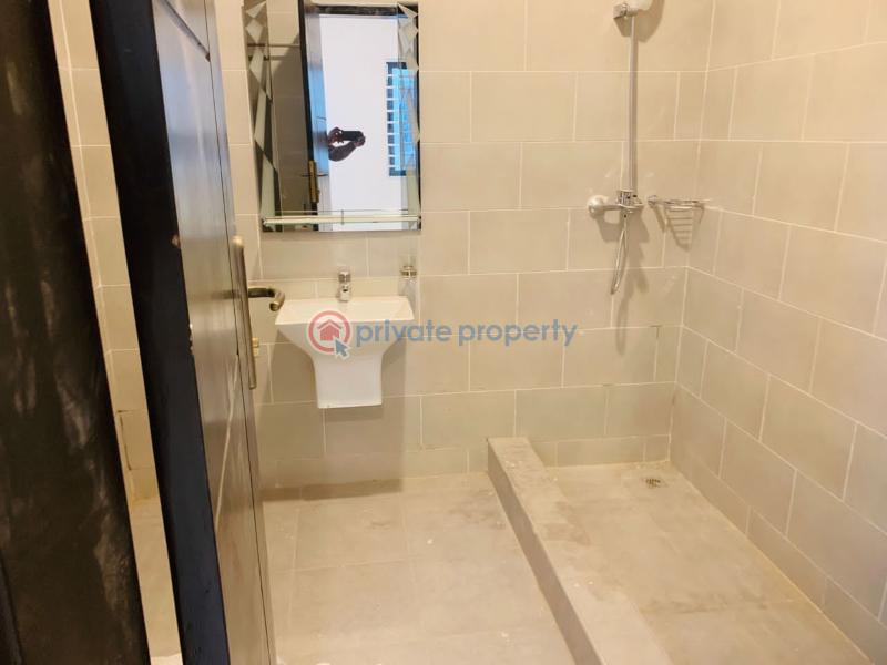 5 bedroom House For Sale Lakeside Estates. Adenta Municipal Accra - 6