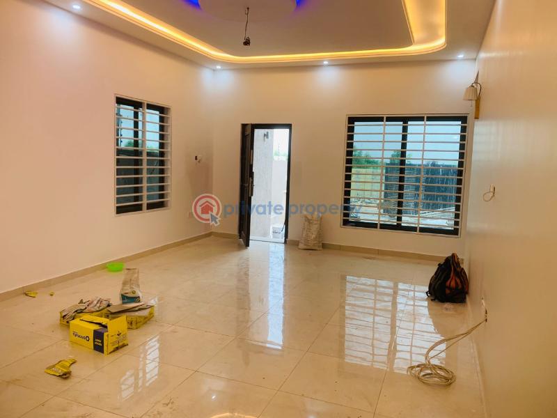 5 bedroom House For Sale Lakeside Estates. Adenta Municipal Accra - 1