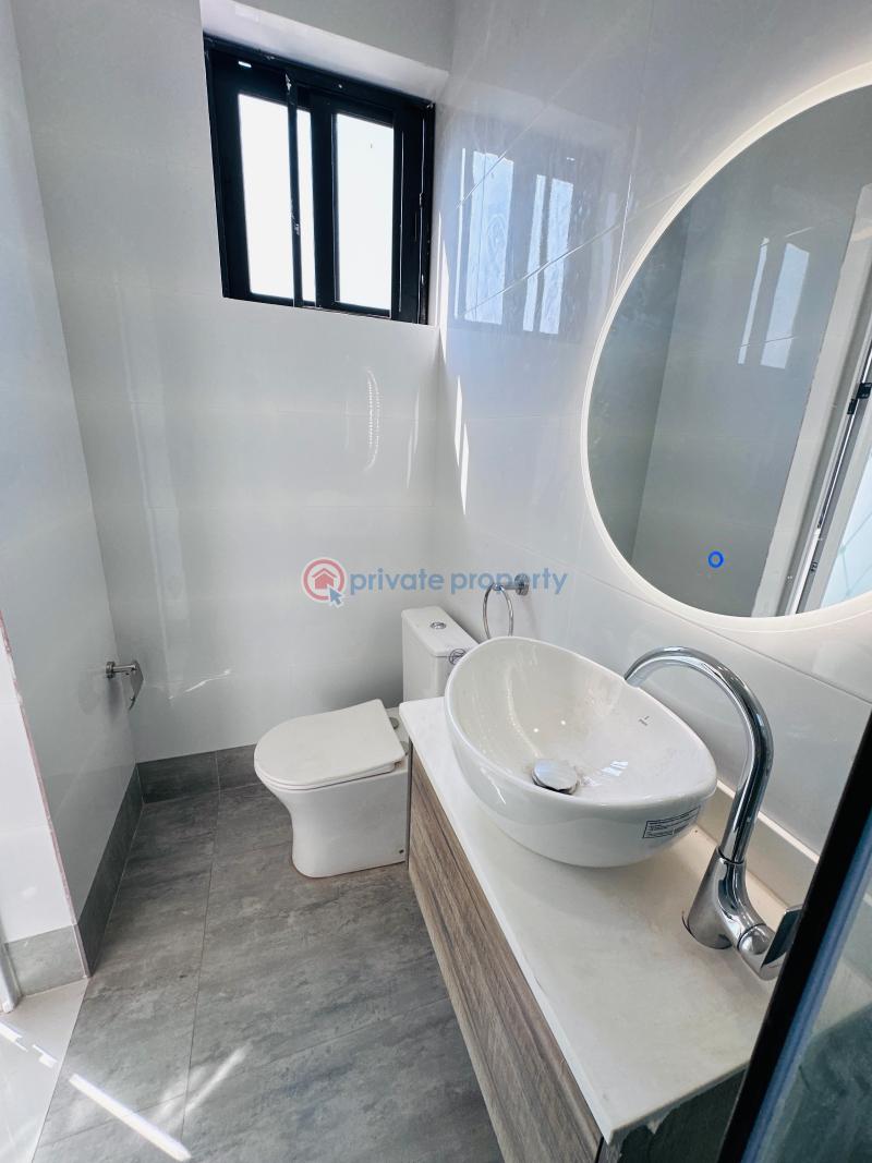 4 bedroom House For Sale Spintex Baatsonaa Kotobabi Accra - 11