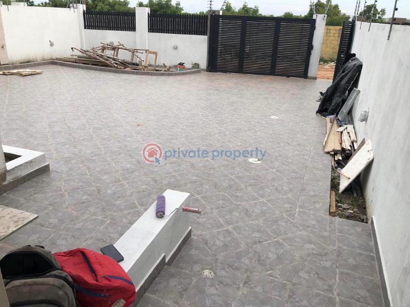 5 bedroom House For Sale Lakeside Estates. Adenta Municipal Accra - 3