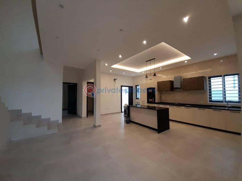 5 bedroom House For Sale Lakeside Estates. Adenta Municipal Accra - 6
