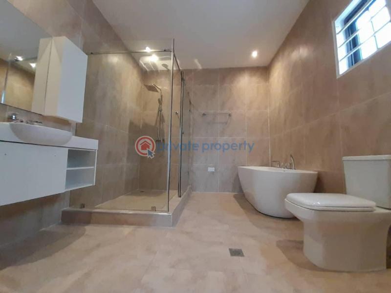 5 bedroom House For Sale Lakeside Estates. Adenta Municipal Accra - 10
