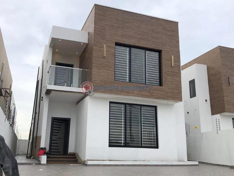 5 bedroom House For Sale Lakeside Estates. Adenta Municipal Accra - 1