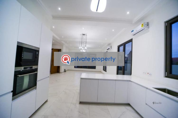 4 bedroom House For Sale &nbsp;69 Road East Legon Accra - 5