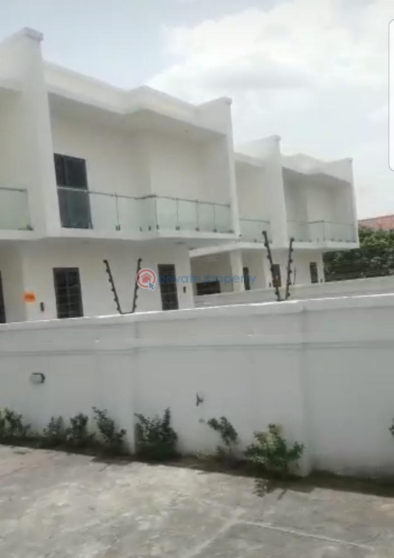 4 bedroom Terraced Duplex For Sale School Junction Adjirnganon School Junction Adjiringanor East Legon Accra - 3