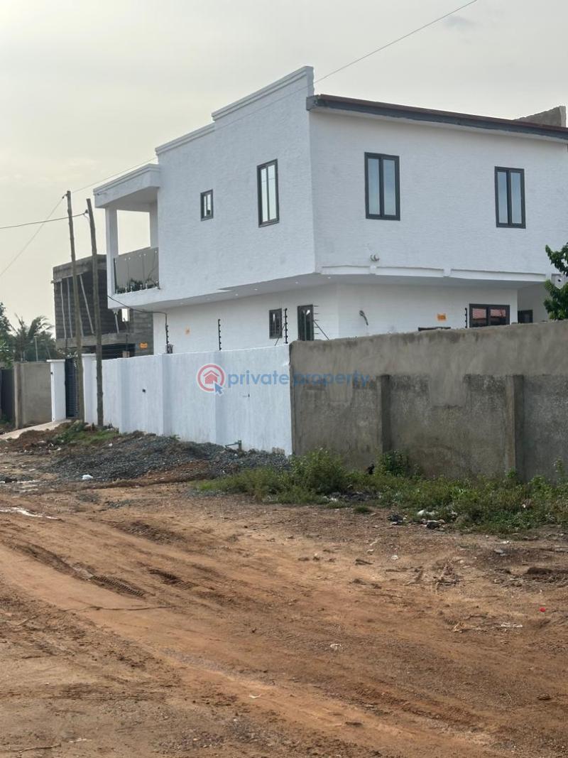 4 bedroom House For Sale Nmai Dzorn Area East Legon Accra - 11