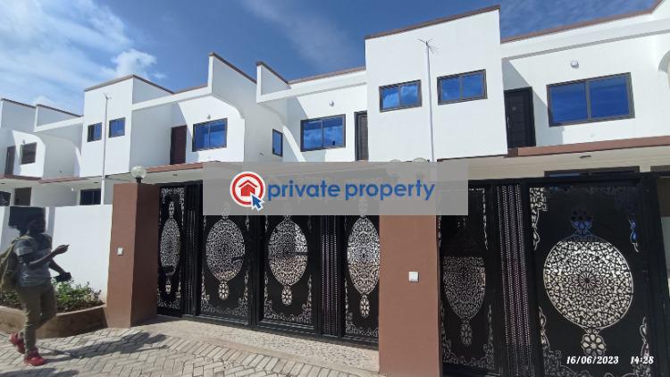 3 bedroom Semi detached Duplex For Sale &nbsp;ashogman Estate (melcom ) Ga East Municipal Accra - 0